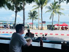 -Green Tree Rest. & Pub