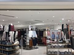 -优衣库(青岛伟东乐客城店)