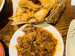 -爆炸头阿姨小四川正宗川味小吃(无任何分店)