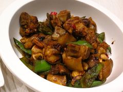 擂辣椒烧猪手-大鸭梨烤鸭(金色漫香店)