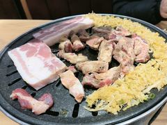 -青瓦餐厅·生鱼片·韩园烤肉(西塔店)