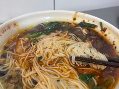 -文山荷鲜居(翠湖店)