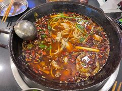 -鸿顺老铁锅美蛙鱼府(解放碑店)