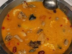 -晓彭肥肠鸡·泡椒鸡火锅(水木天地店)