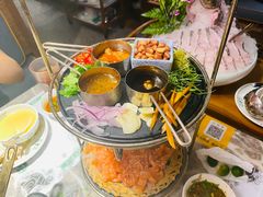 -禄婶鸡煲·打边炉