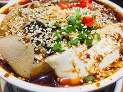 毛肚黄喉双脆-炉小二铜锅牛蛙•川湘菜(三里屯店)