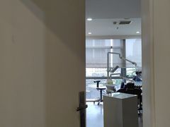 -极光口腔·矫正种植修复(锦江店)