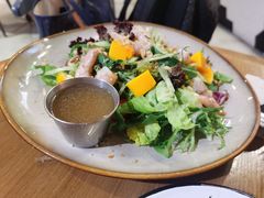 鲜柚芒果沙拉-HELLO 27 意面·沙拉·帕尼尼