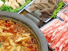 -灶知轩湘西石锅鱼(万佳广场店)