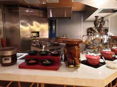 -东西风牛排馆周末烧烤自助(首都机场希尔顿店)