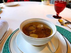 养肝草雪莲籽炖鲍鱼汤-三号黄浦会Canton Table