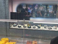 -好利来(上海虹桥新天地Lab主题店)