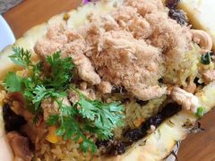 -Chom Cafe and Restaurant