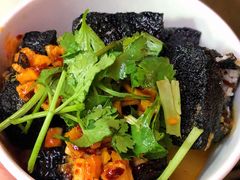 黑色经典臭豆腐-黑色经典臭豆腐·湖南特产(步行街店)