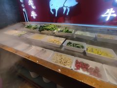 -运气牛自助酱大骨火锅(南京东路店)