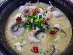 酸菜黑鱼煲-阿隆煲店(秀仁苑店)