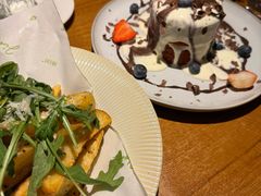-JINNS锦时 steak&pizza(浸信会礼拜堂旧址店)