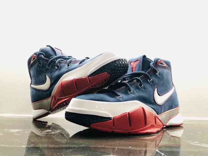 喜鞋sneaker spa(西南旗舰店)-"哈哈,妹妹做指甲,我到处跑,看到一个我