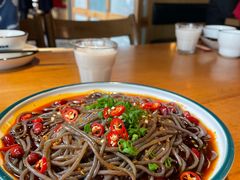 酸辣蕨根粉-陶德砂锅(蜀汉路店)
