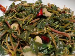 -黄泥岗·地道湖北菜(奥特莱斯店)