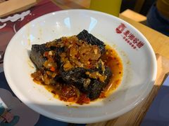 -呷佬·长沙手工米粉(金沙江路店)