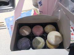 草莓摩提-西树泡芙(喜隆多店)