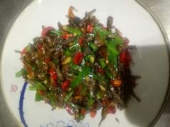 -阿瓦山寨·湘菜现炒·剁椒鱼头王(咸阳总店)