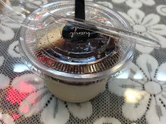 红豆双皮奶-香港十三座(宝山万达店)