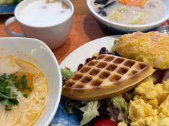 -亚龙湾希尔顿自助餐厅·海鲜·烧烤·沙滩BBQ·现场乐队