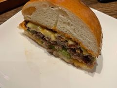 双层焦香和牛芝士汉堡-盐说Salt Talk北美风味西餐厅(海上世界店)