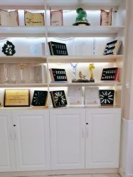 -Bollins波林丝•专研护发中心