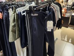 -唯品会(北京国瑞城店)