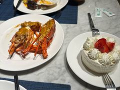 -锦厨国际自助餐厅 · 云端景观 (昆明索菲特大酒店)