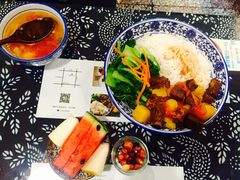 -蜗牛小馆醉乡民谣云南菜(惠新西里店)