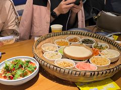 -包整·丝娃娃(一览甲秀楼风景店)