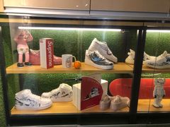 -吾净球鞋奢侈品洗护修复中心(汉街SKP店)