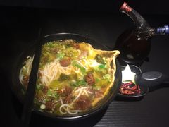 花溪巷牛肉粉-花溪巷牛肉粉(泉城路店)