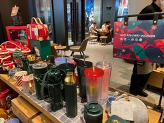 -星巴克臻选(上海合生汇1F店)