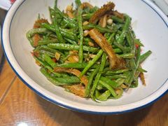 -黄泥岗·地道湖北菜(奥特莱斯店)