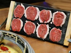 厚切羔羊圆上脑-快乐小羊火锅(河西王府井店)
