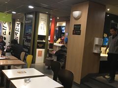 大堂-麦当劳(新华路步步高店)