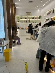 -嘉和医学脱毛中心