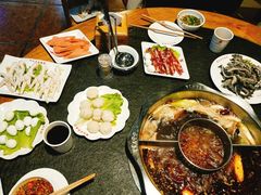 -佬土鹅肠火锅(中建大观店)