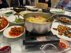 -泓历皇朝酒店(东亭店)