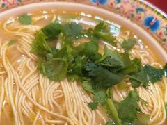 -金杨拉面王小吃面馆·牛三宝面·红烧牛肉粉