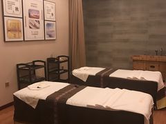 -灸春堂·艾灸·痛症·整脊连锁(之江银泰店)