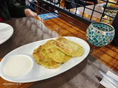 西葫芦饼配酸奶-TUK土耳其餐厅·下午茶(卢湾店)