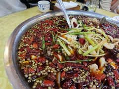 -乡土特色.冷锅鱼.牦牛肉汤锅