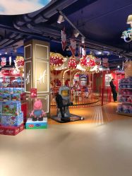 -Hamleys哈姆雷斯(三胞店)