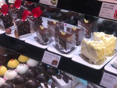 -巴黎贝甜(大宁国际商业广场店)